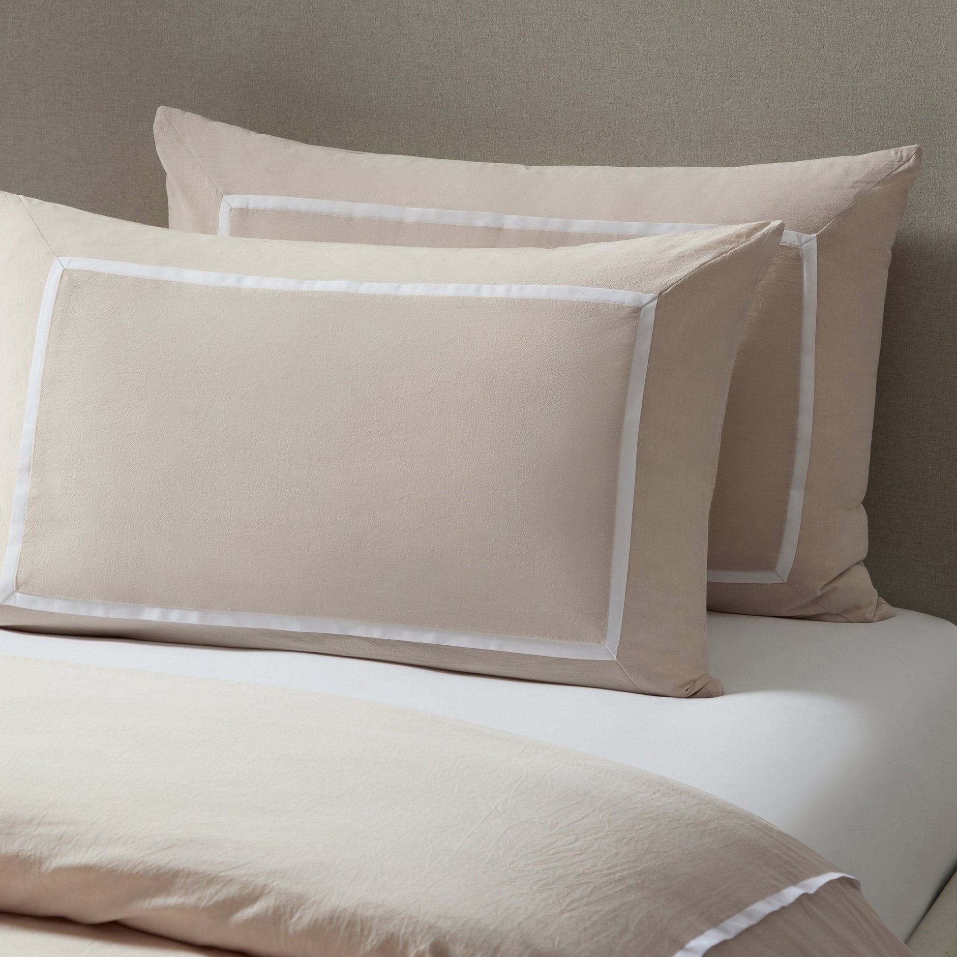 Pair of Helsinki Classic Pillowcases - Natural - DUSK