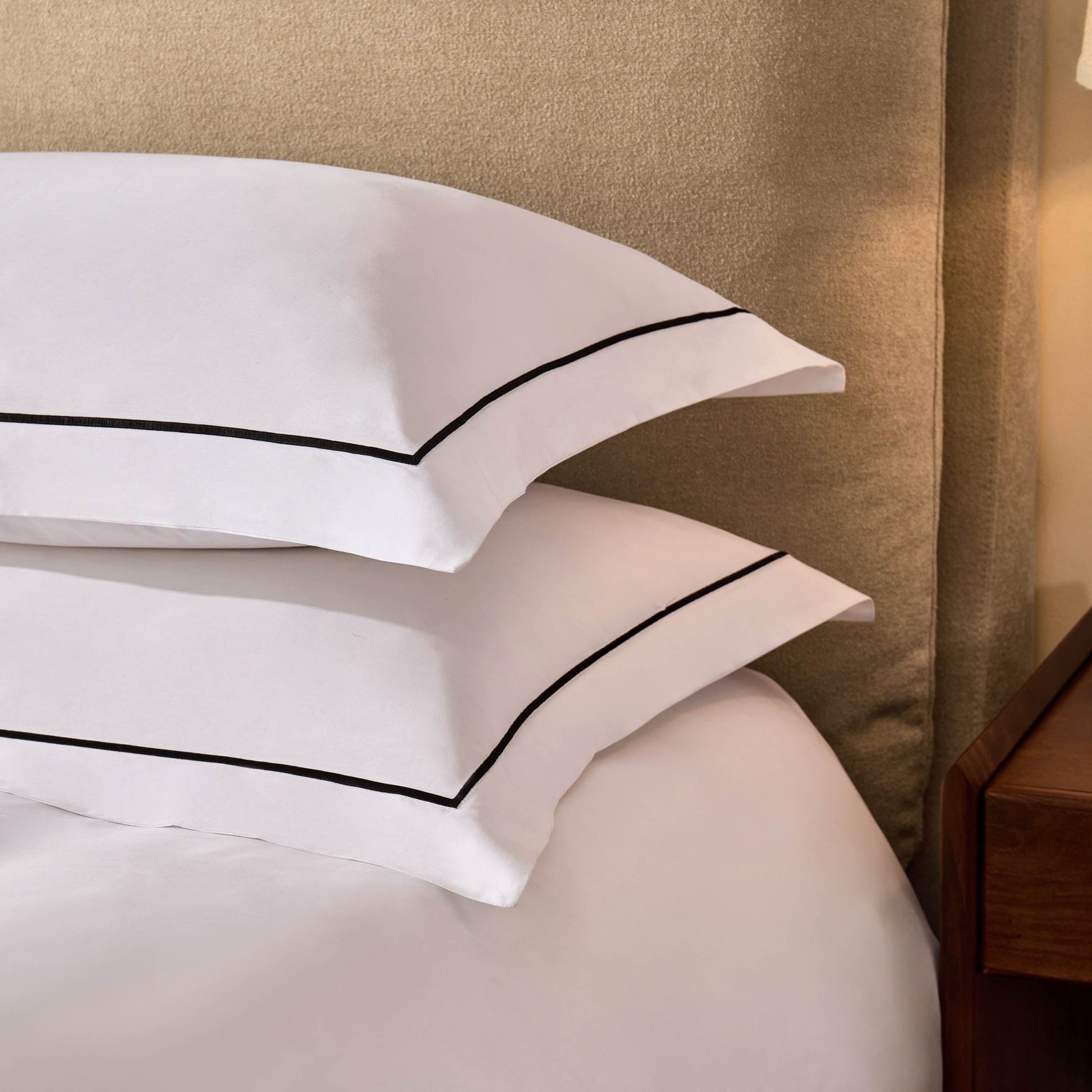 Pair of Islington 300 Thread Count Embroidered Oxford Pillowcases - White/Black - DUSK