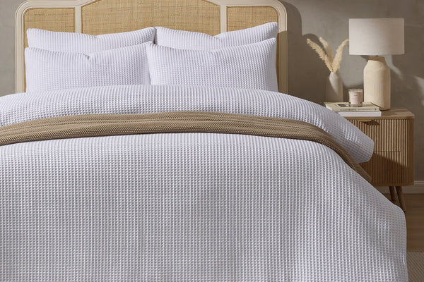 Pair of Portofino Waffle Pillowcases - 200 Thread Count - Cotton - White - DUSK