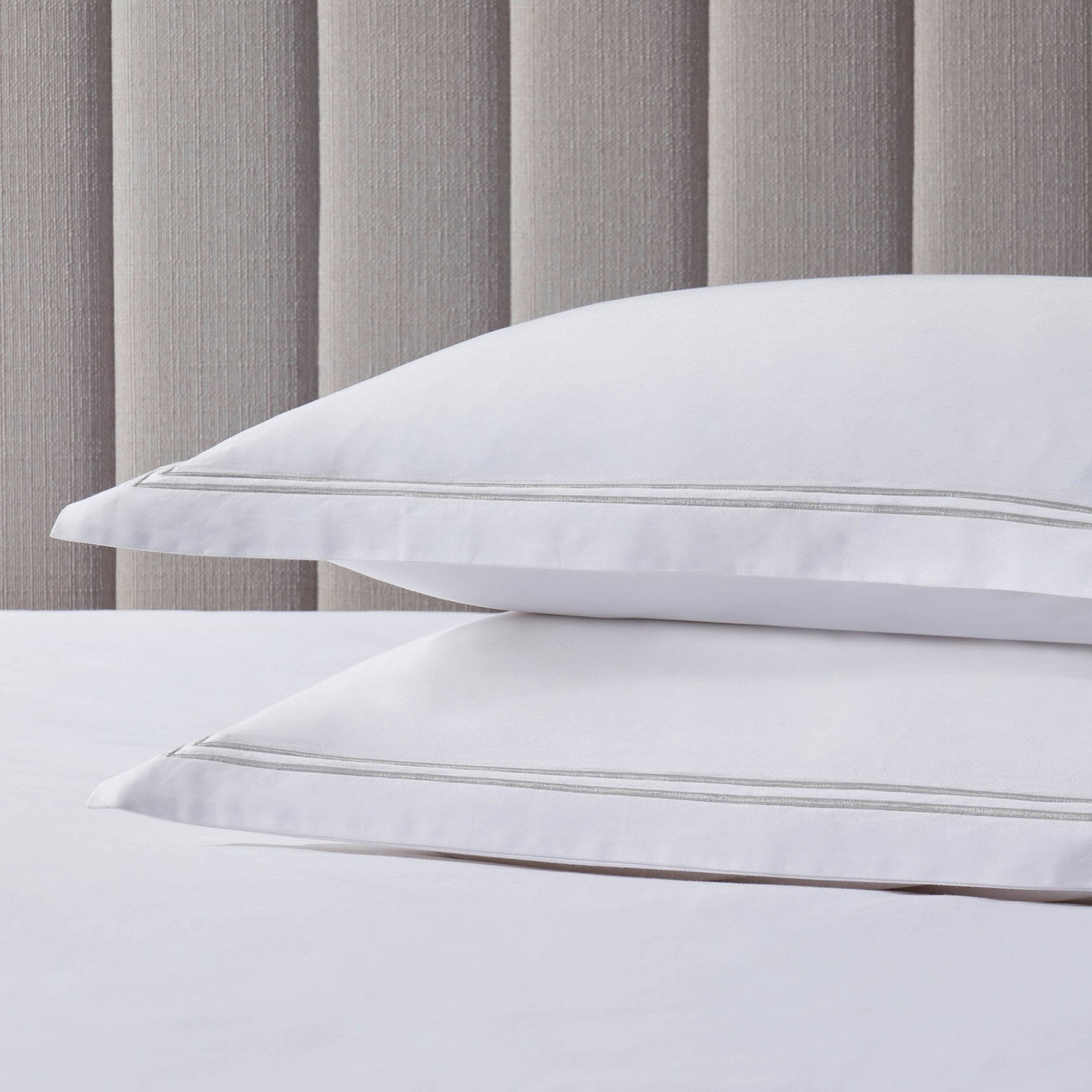 Pair of Regent Embroidered Oxford Pillowcases - 400 Thread Count Sateen - Grey - DUSK