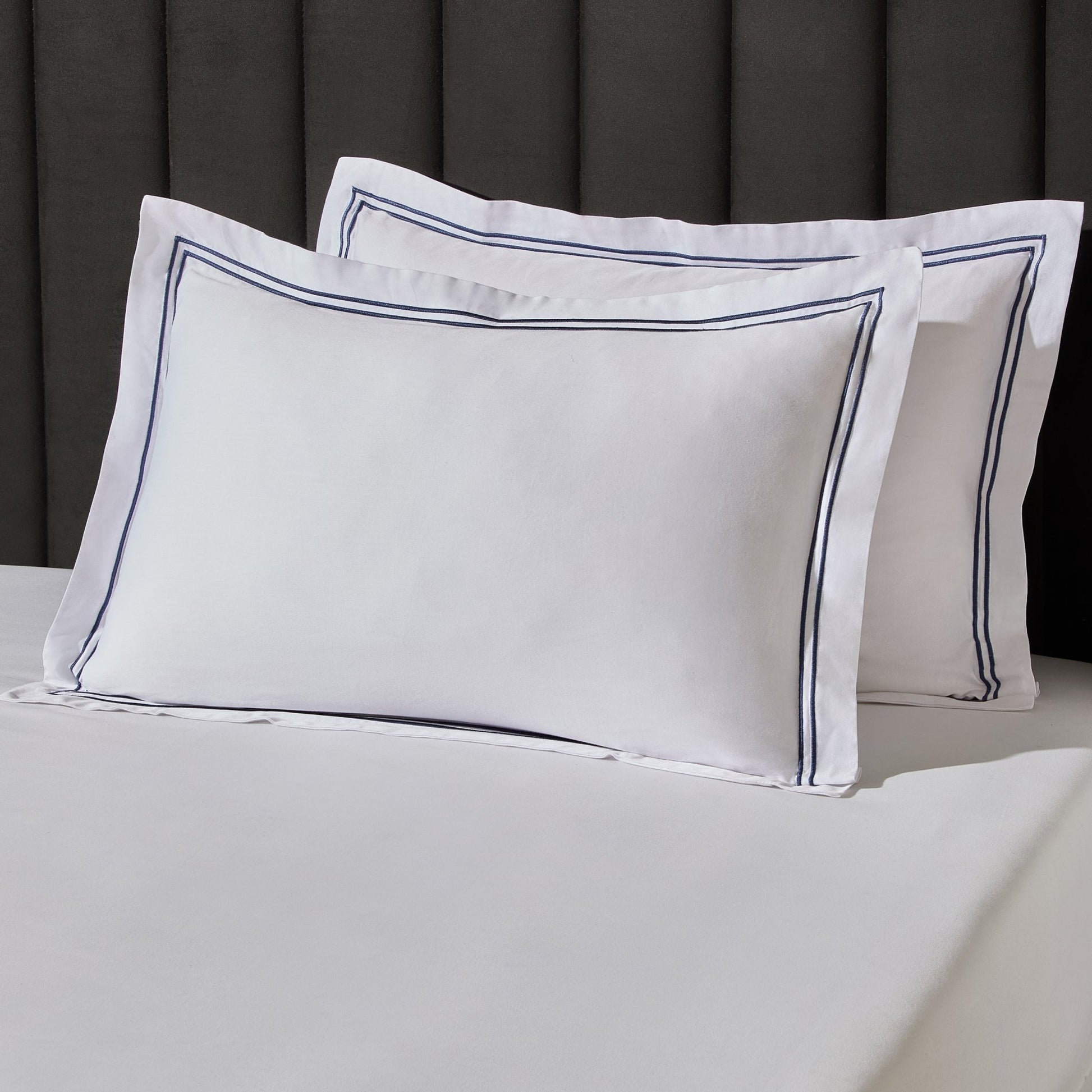 Pair of Regent Embroidered Oxford Pillowcases - 400 Thread Count Sateen - Navy - DUSK