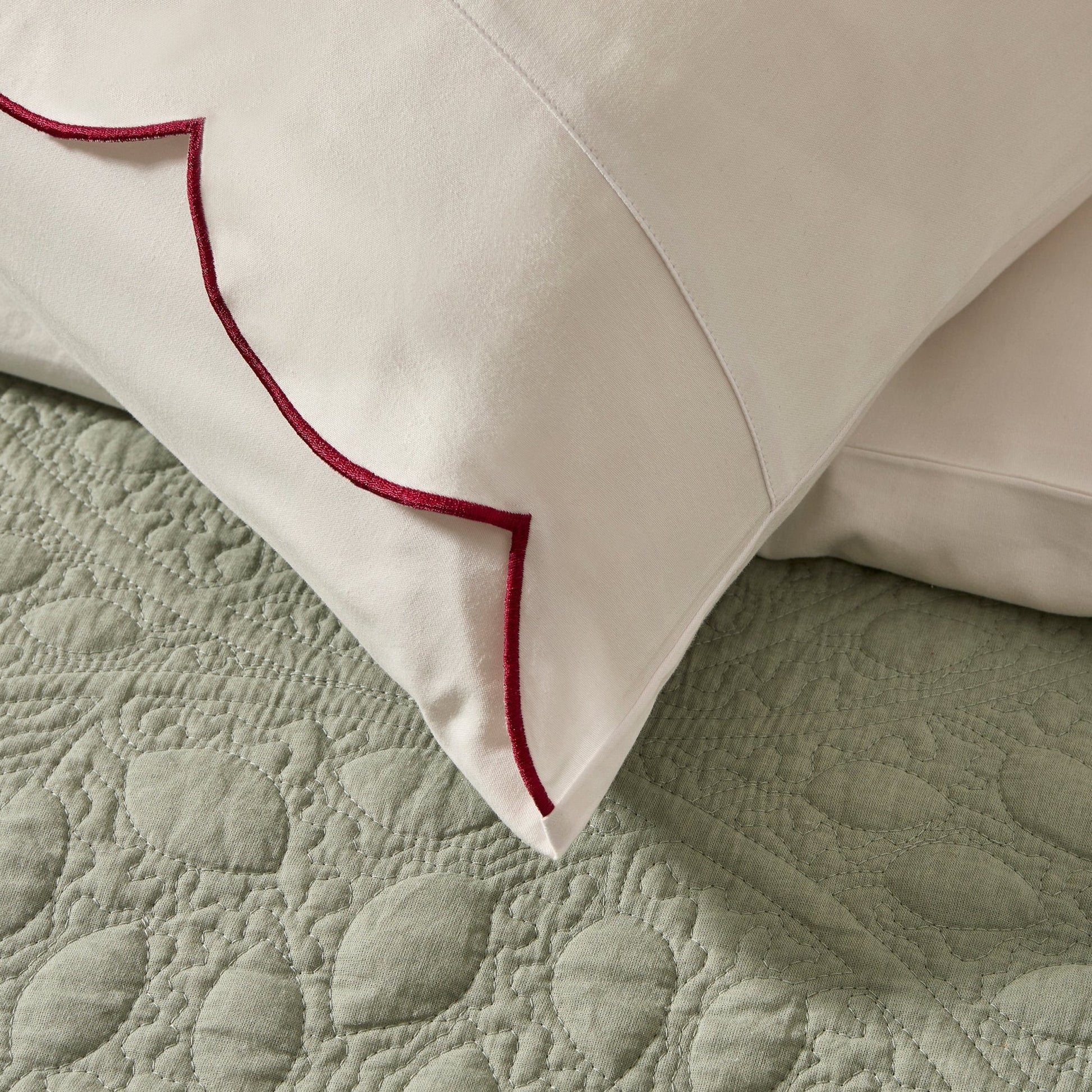 Pair of Simone Scallop Embroidered Edge Pillowcases 220 Thread Count - White/Berry - DUSK