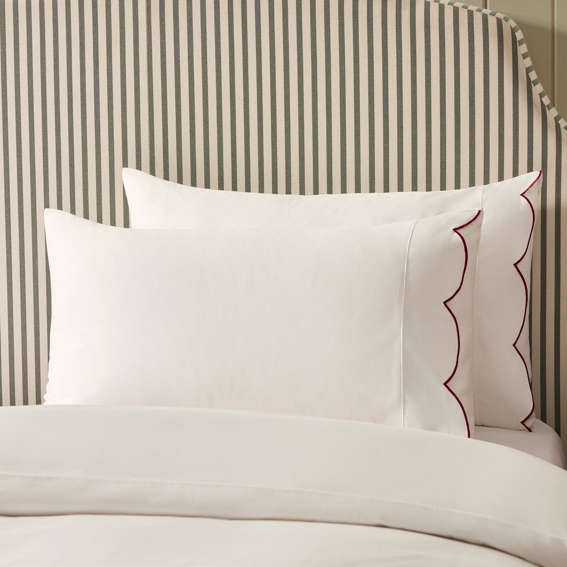 Pair of Simone Scallop Embroidered Edge Pillowcases 220 Thread Count - White/Berry - DUSK
