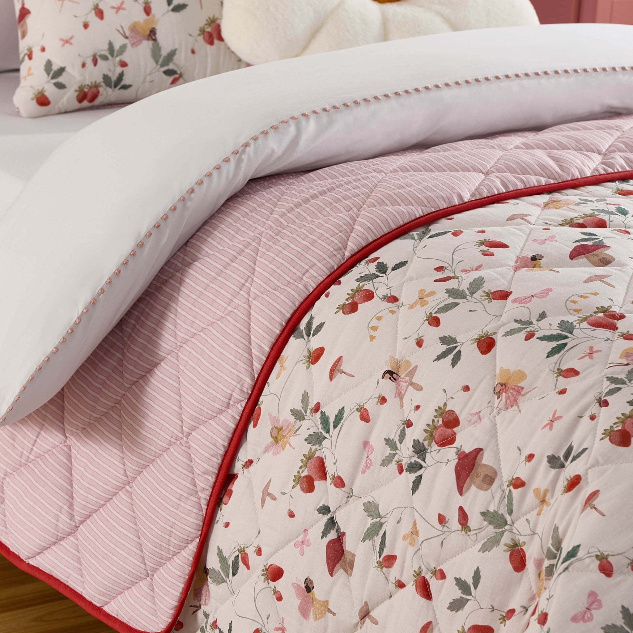 Pippa Fairy Forest: Reversible Print Bedspread set - Red - DUSK