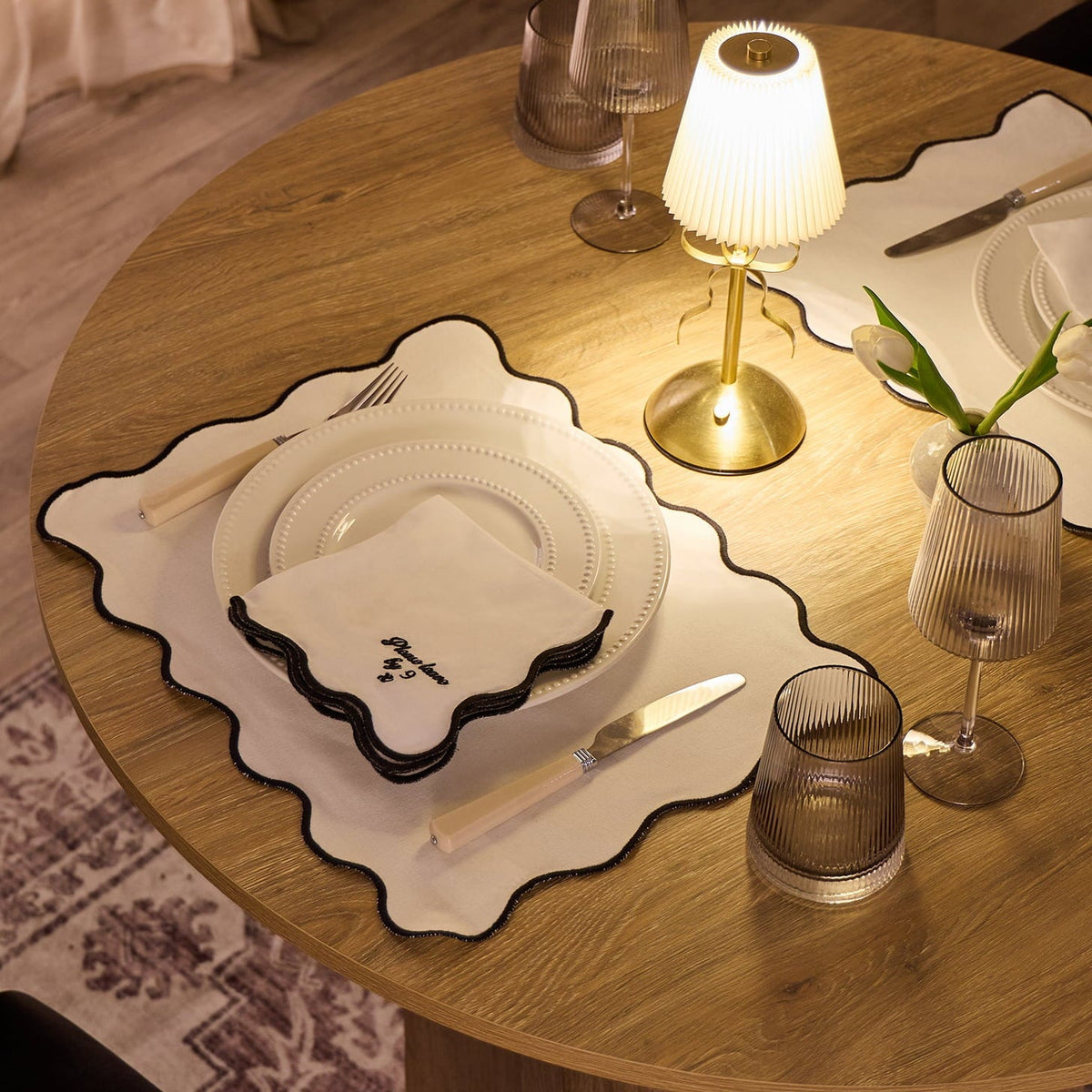 Please leave by 9 Scallop Edge Set of 4 Napkins - Off White/Black - DUSK