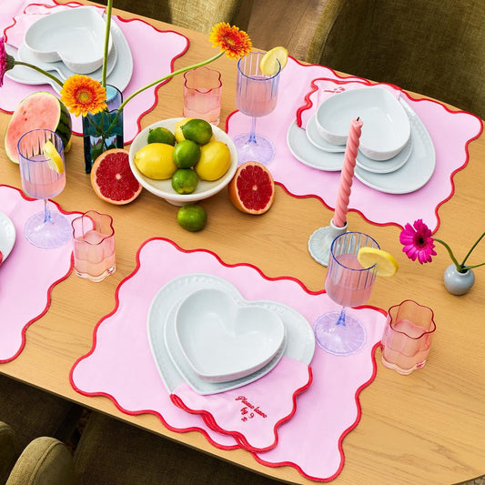 Please leave by 9 Scallop Edge Set of 4 Napkins - Pink/Red - DUSK
