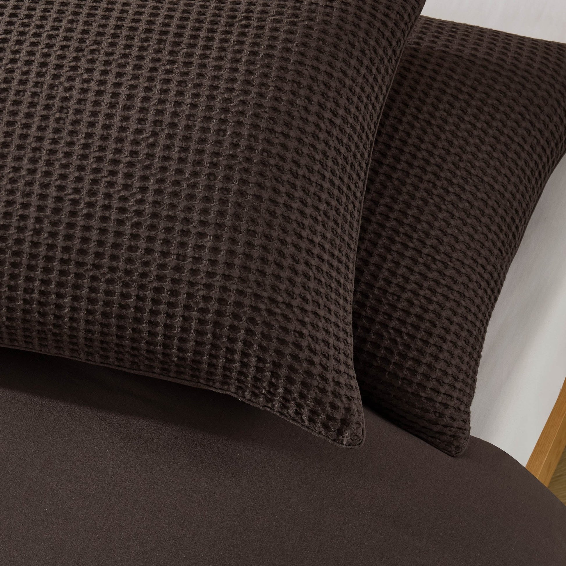 Portofino Waffle 100% Cotton Pair of Pillowcases 200 Thread Count - Chocolate - DUSK