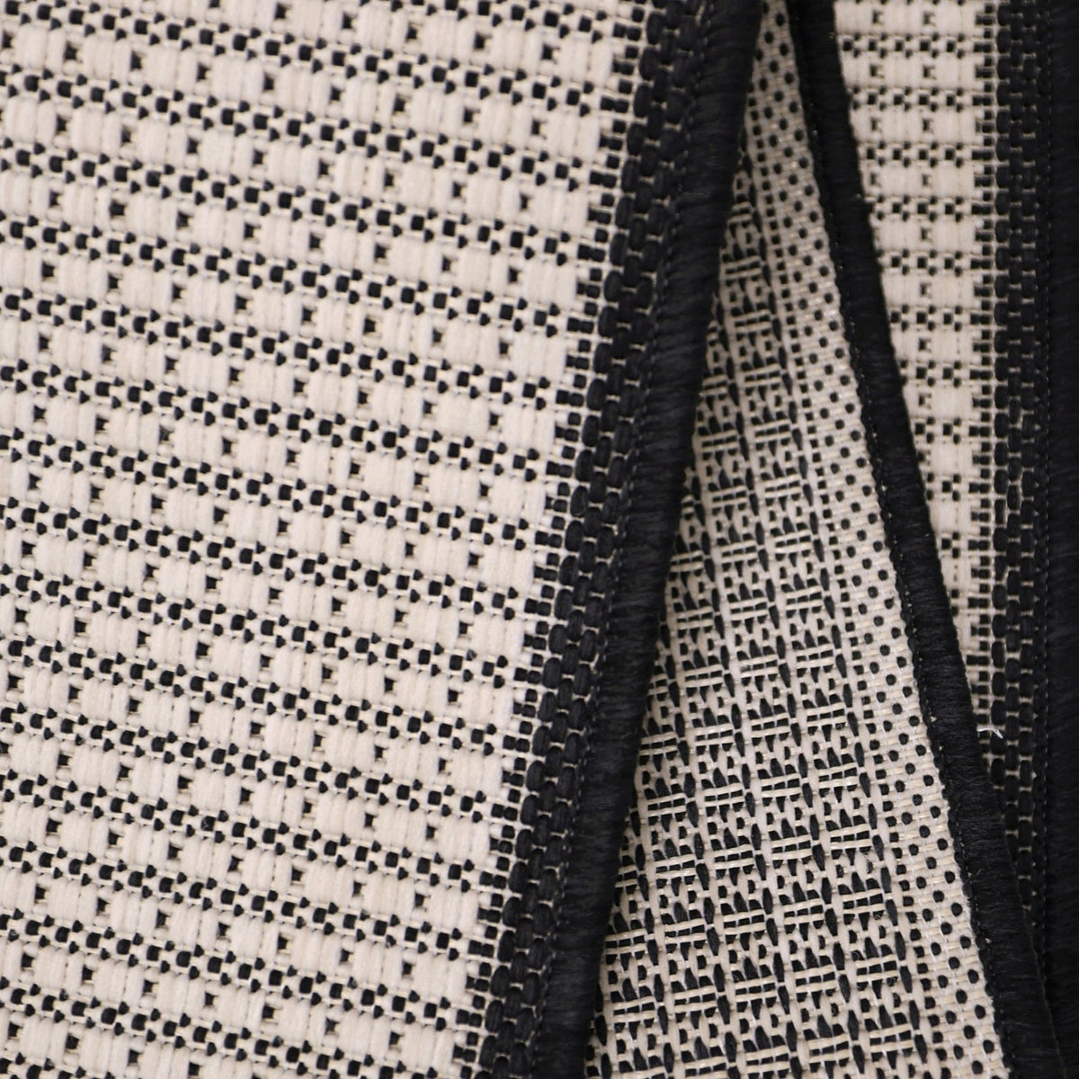Ramona Border Flatweave Indoor/Outdoor Rug - White/Black - DUSK