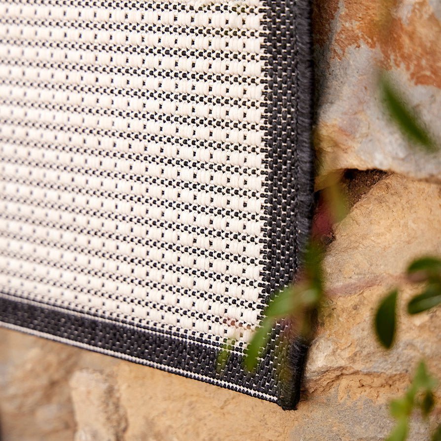 Ramona Border Flatweave Indoor/Outdoor Rug - White/Black - DUSK