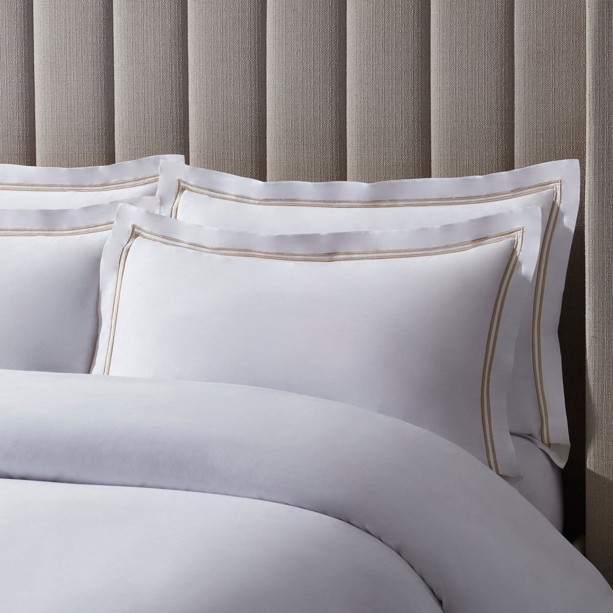 Regent 400 Thread Count Embroidered Duvet Cover - Sateen - Natural - DUSK