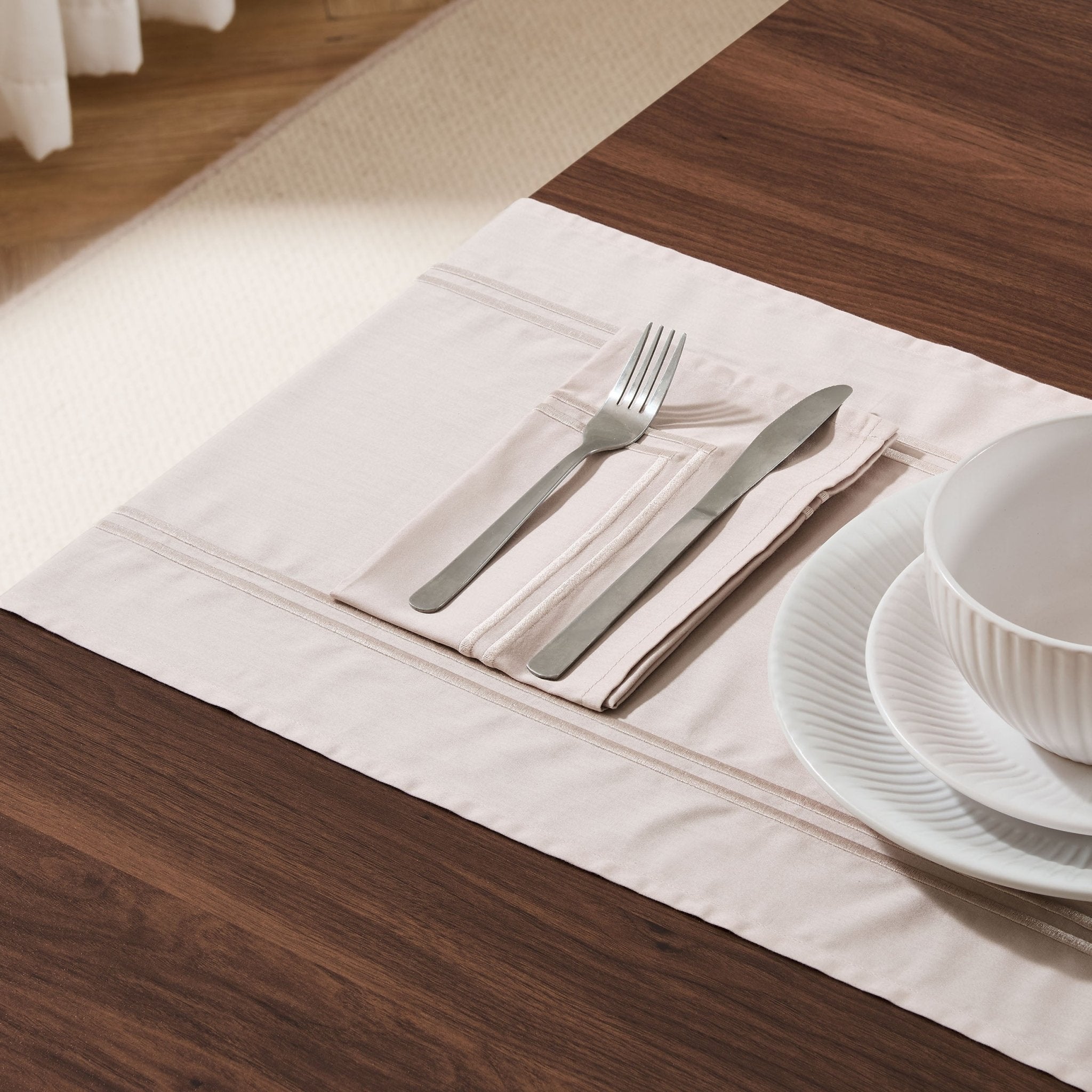 Regent 400 Thread Count Set of 4 Napkins - Champagne - DUSK