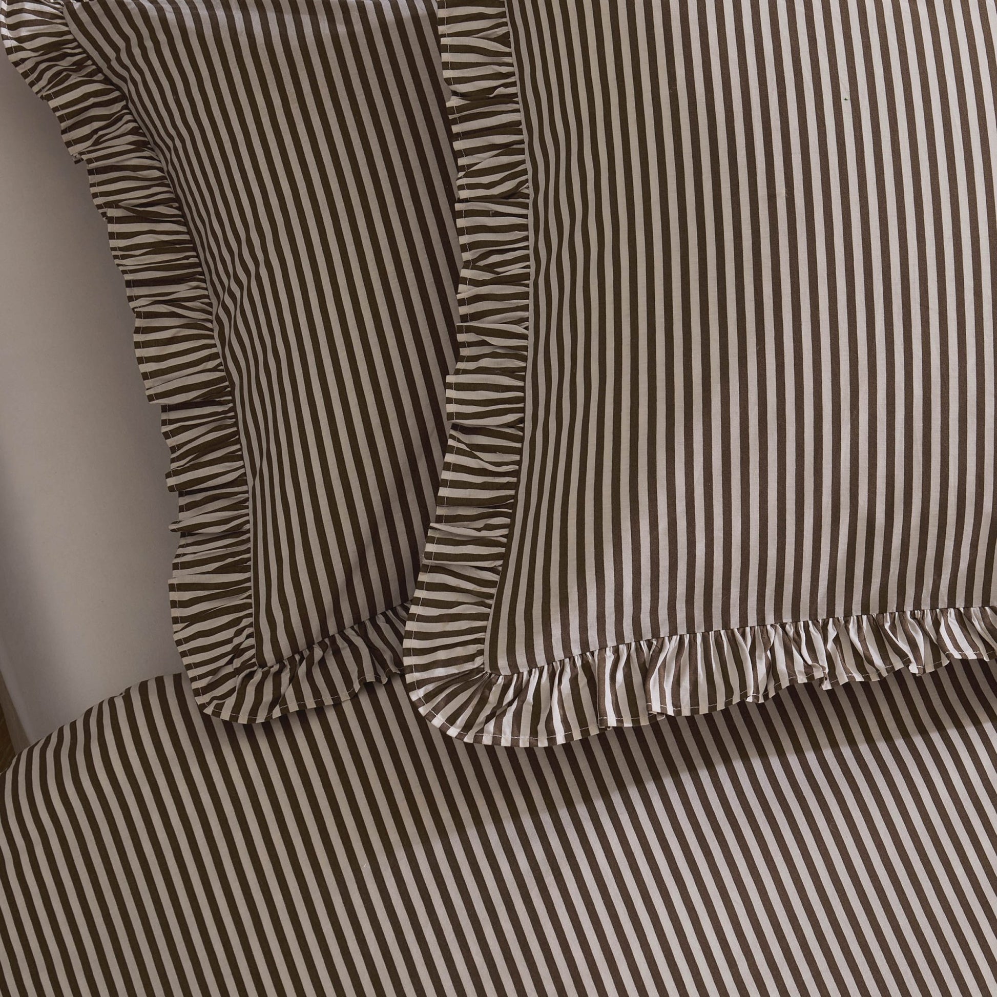 Remy 200 Thread Count Shirting Stripe Print Ruffle Edge Duvet Cover Set - Mocha - DUSK