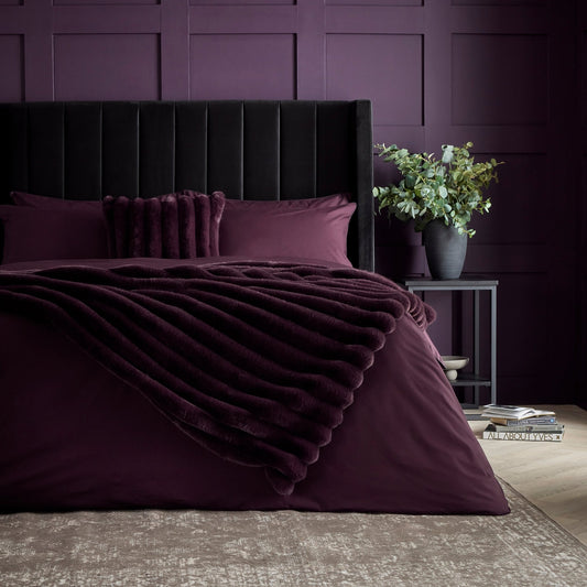 Ribbed Faux Fur Throw 1.5x2m - Aubergine - DUSK