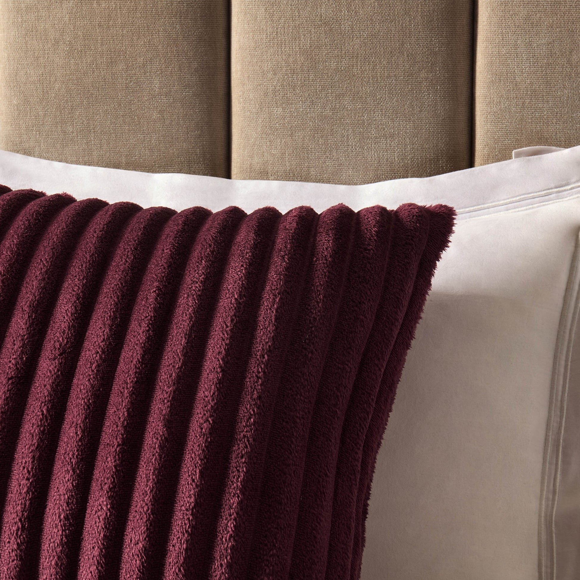 Ribbed Flannel Faux Fur Cushion Cover - Aubergine - DUSK