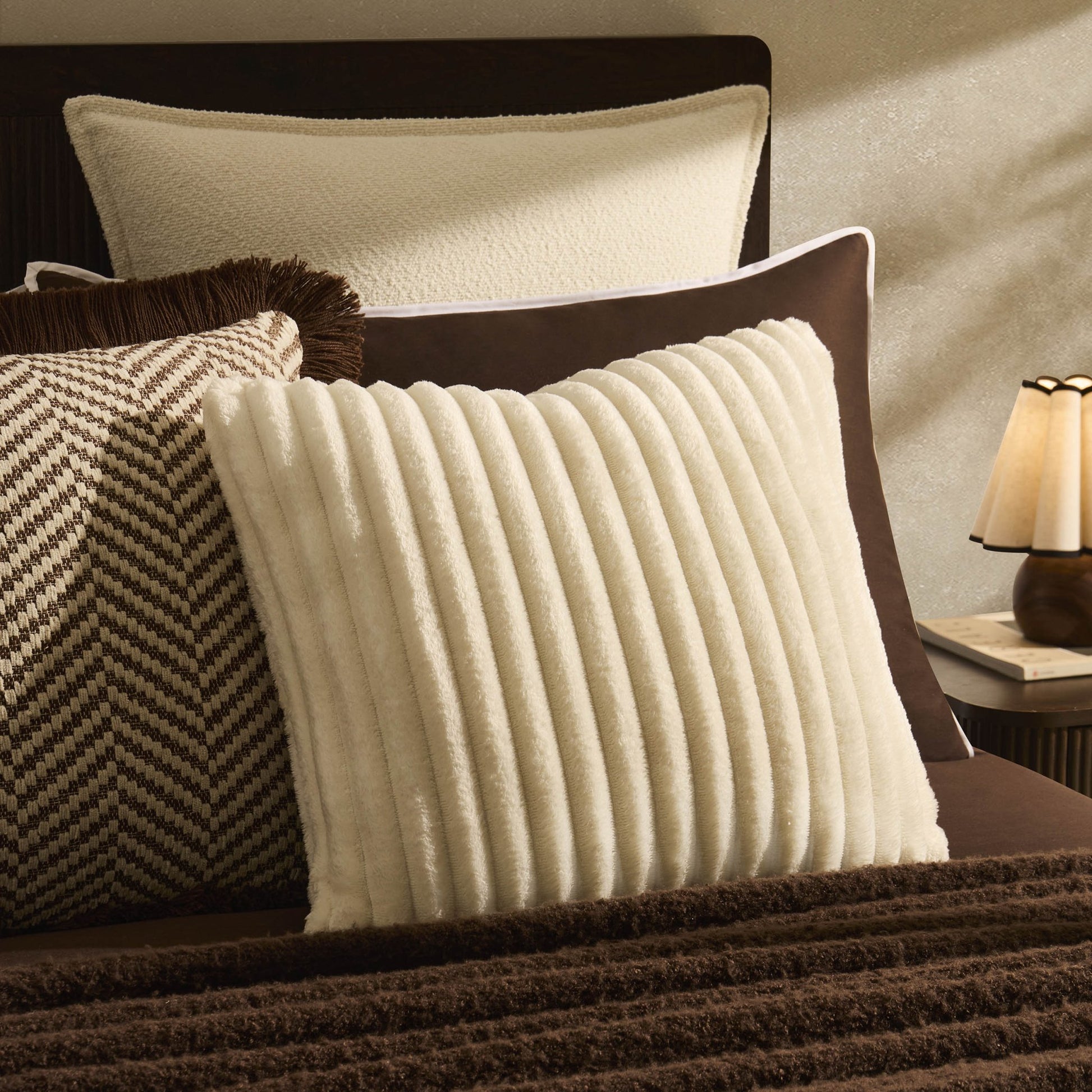 Ribbed Flannel Faux Fur Cushion Cover - Cream - DUSK