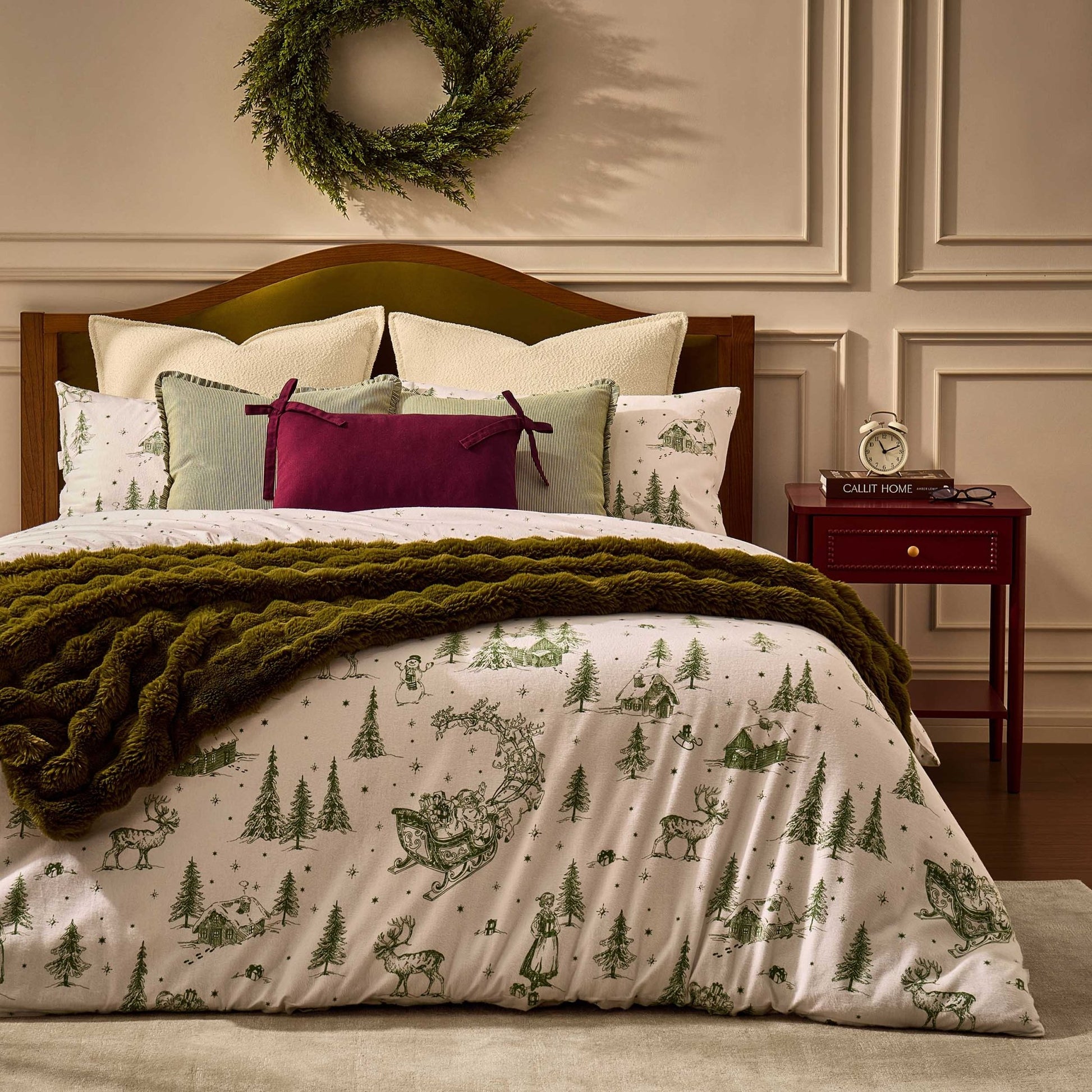 Santa Toile Brushed Cotton Duvet Cover & Pillowcase Set - Green - DUSK