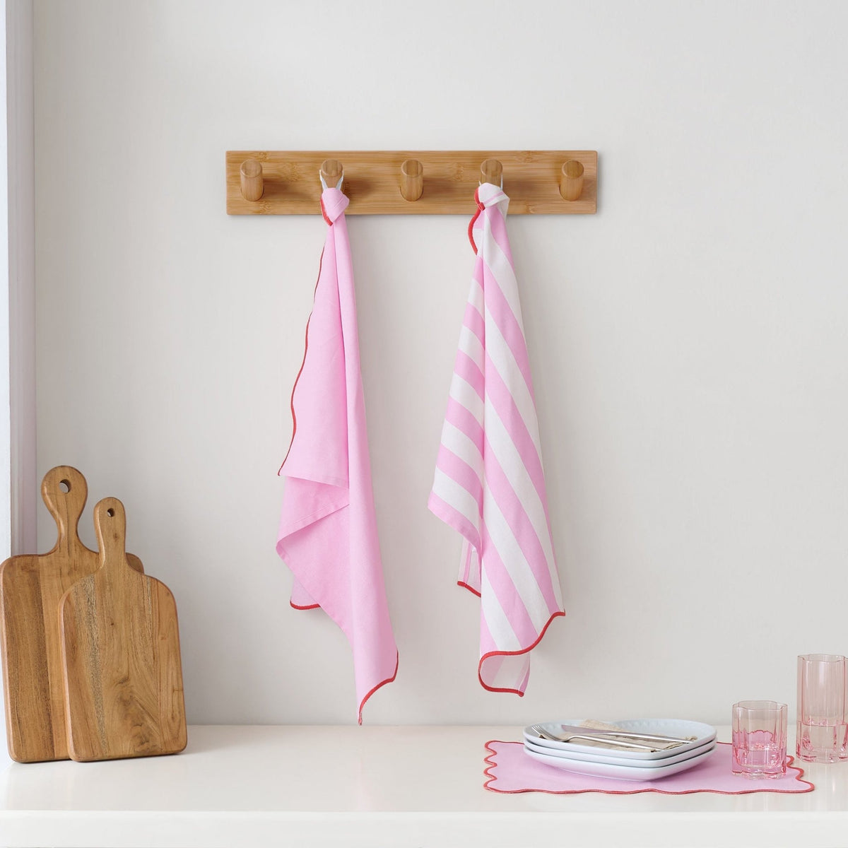 Scallop Edge Set of 2 Tea Towels - Pink/Red - DUSK