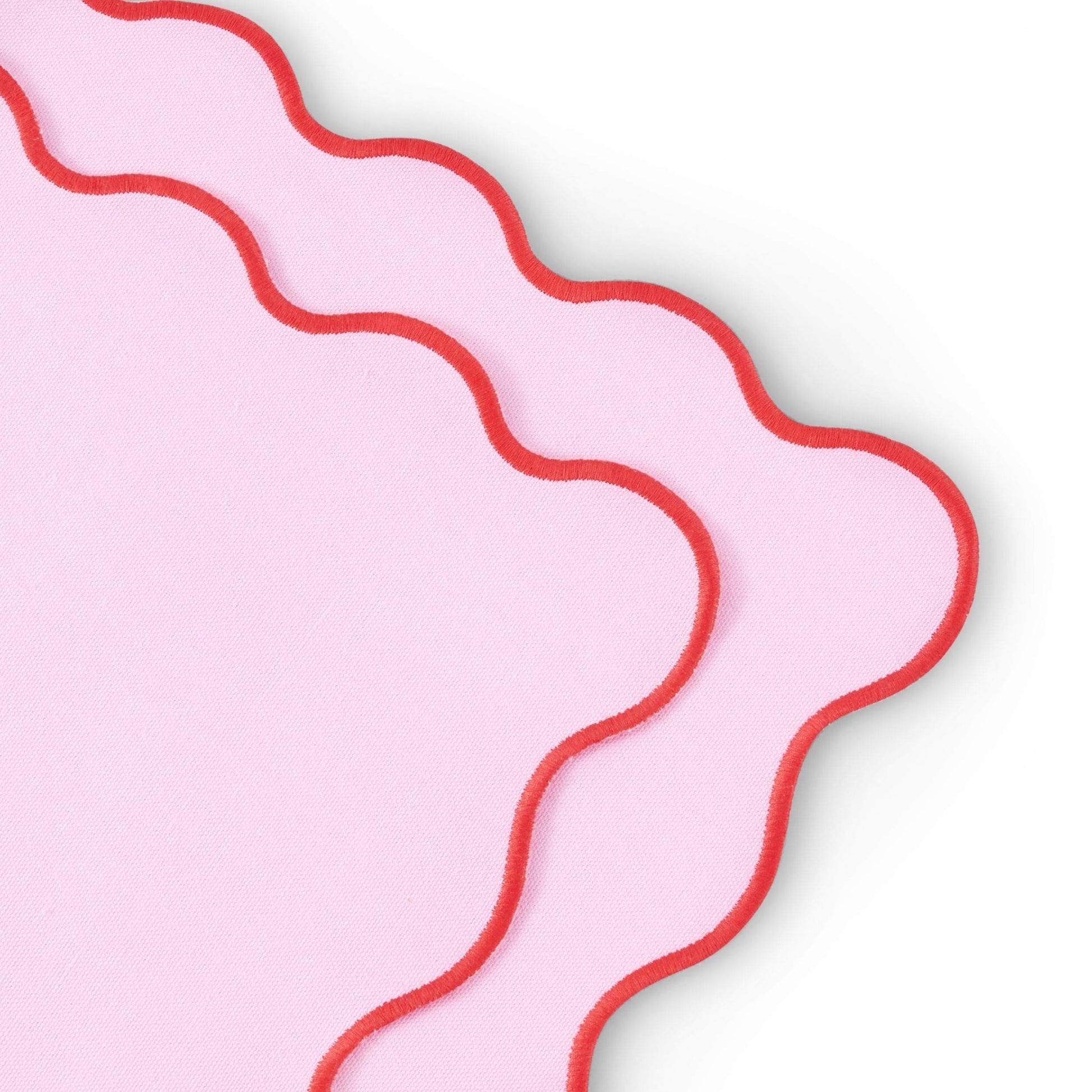Scallop Edge Set of 4 Placemats - Pink/Red - DUSK