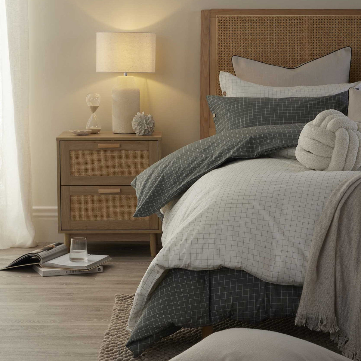 Thea Duvet Cover & Pillowcase Set - Off White/Black - DUSK