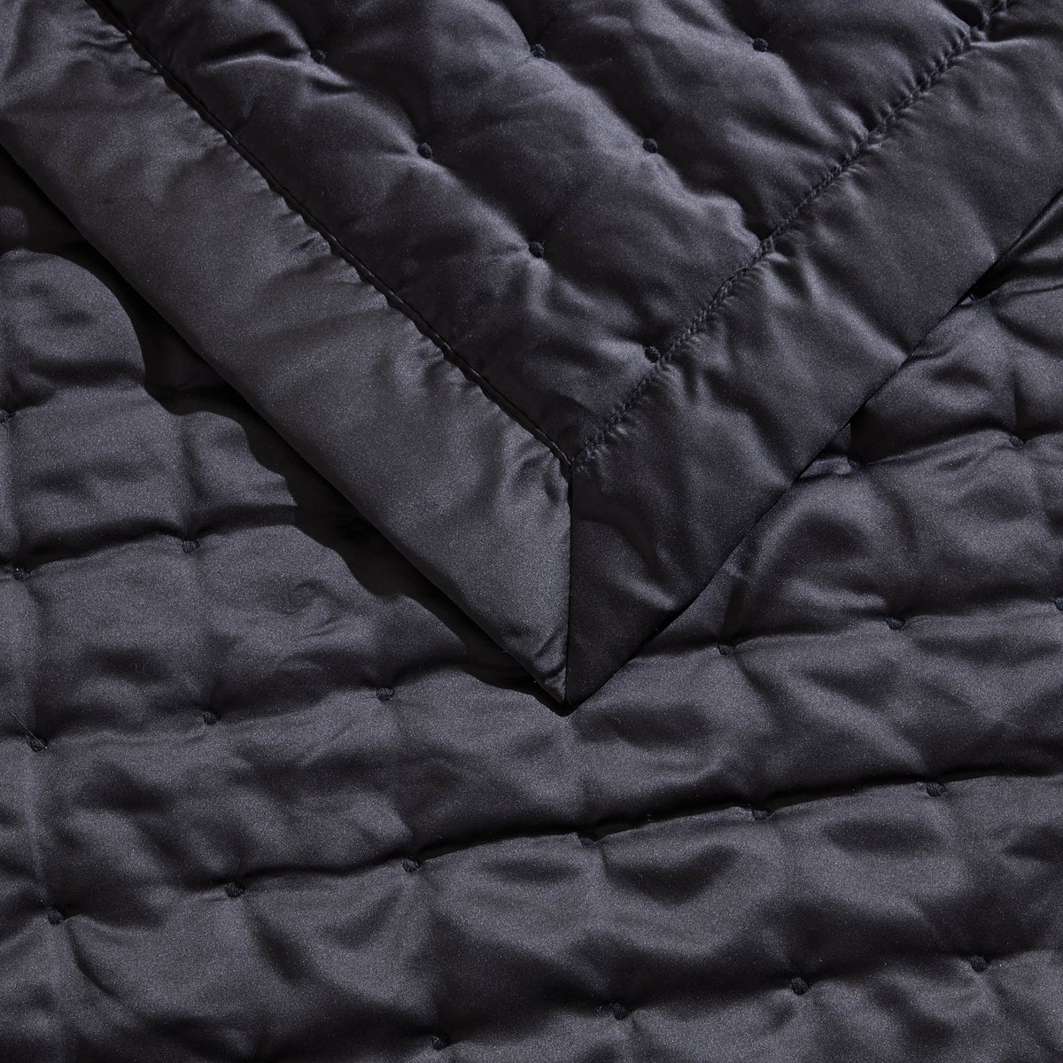 Vienna Quilted Throw 1.5m x 2m - Black - DUSK