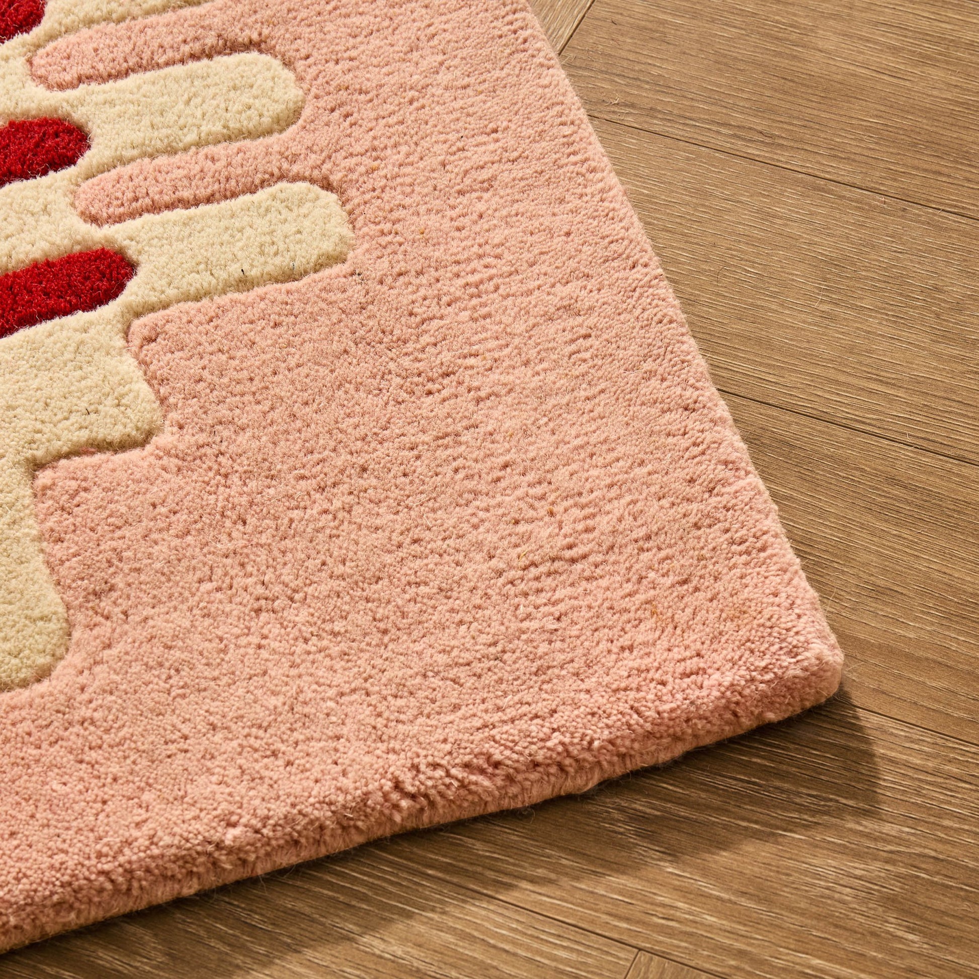 Waverly Hand Tufted Wavy Edge Rug - Natural/ Pink - DUSK