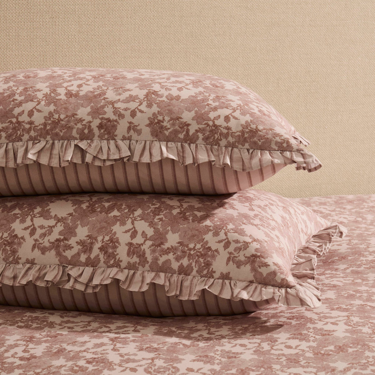 Wren Floral Stripe Reversible Duvet Cover Set - Natural - DUSK