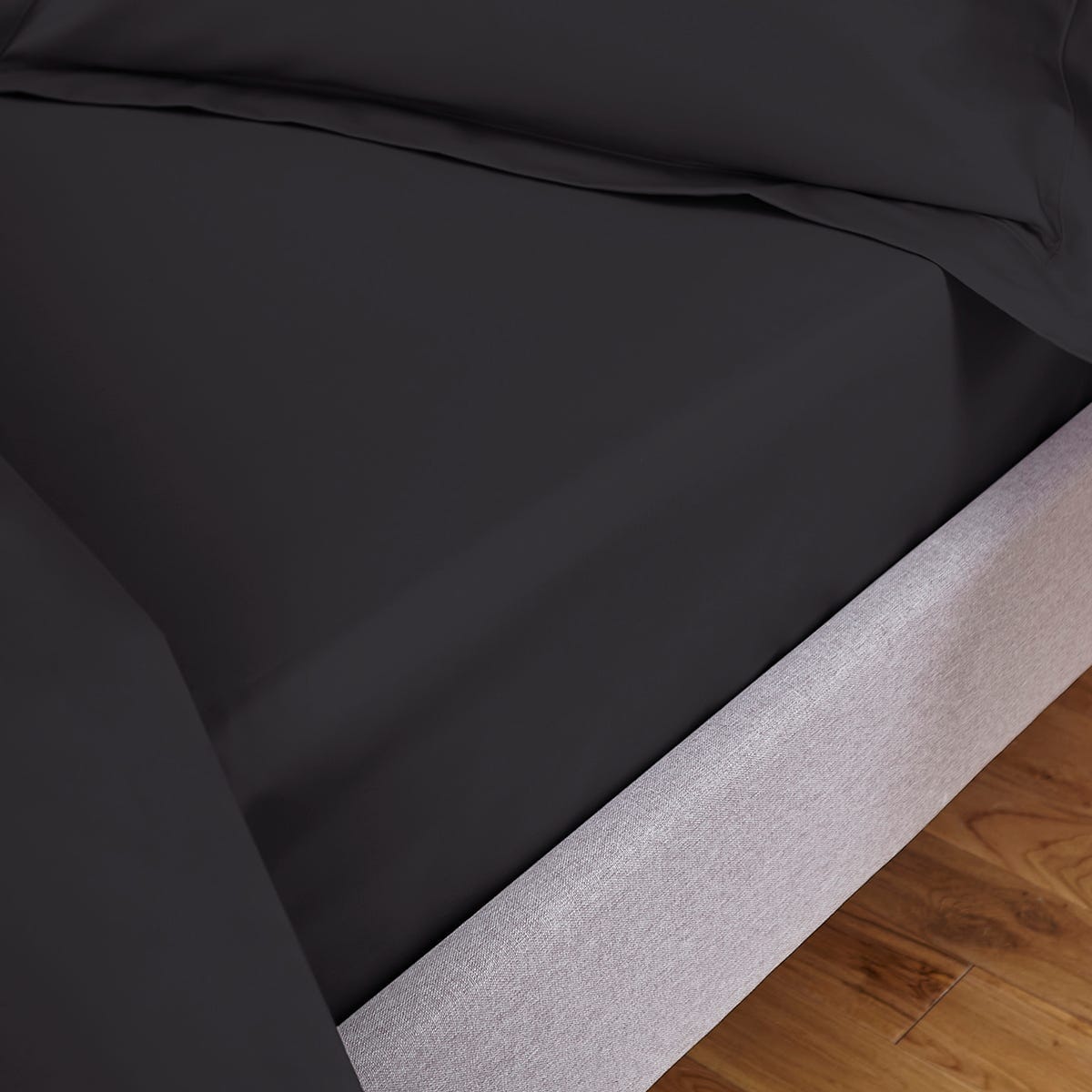 200 Thread Count Percale Fitted Sheet – Charcoal - DUSK