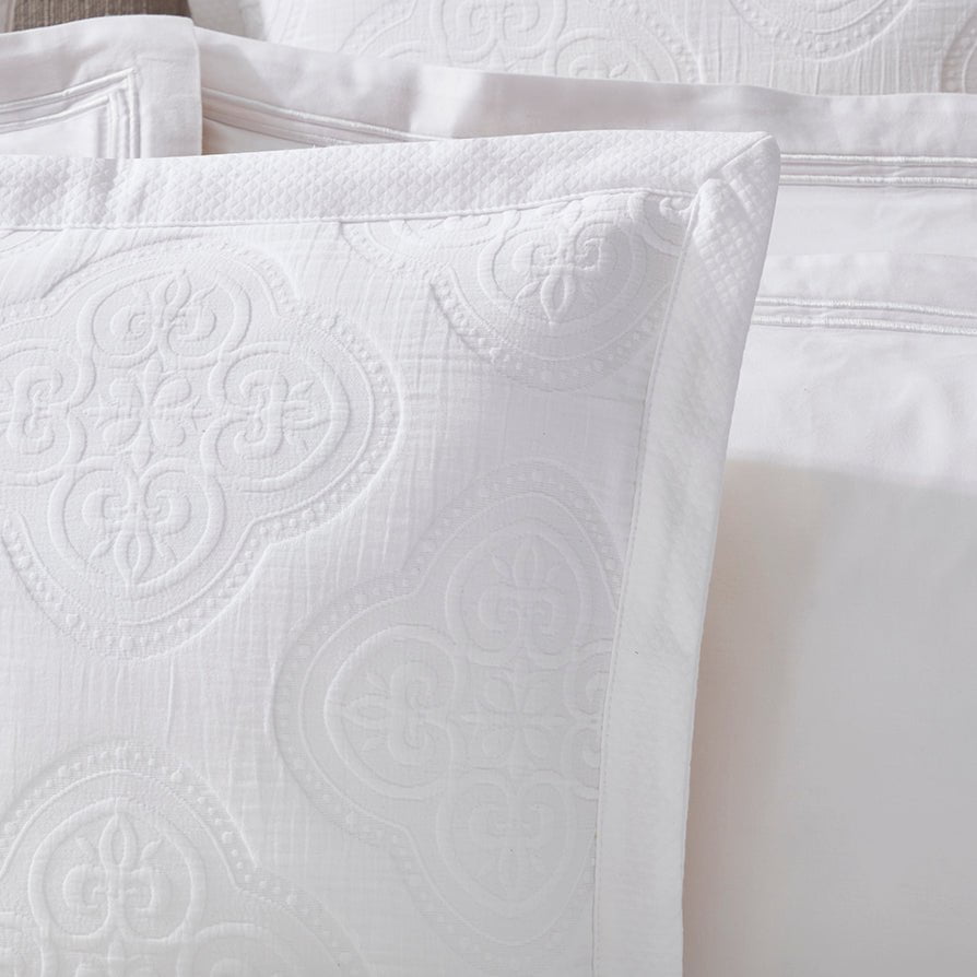 Cannes Matelassé Cushion Cover - White - DUSK
