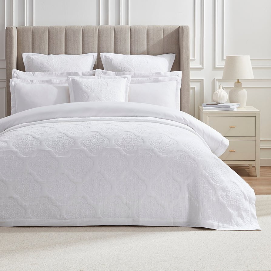 Cannes Matelassé Cushion Cover - White - DUSK