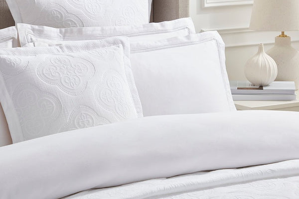 Cannes Matelassé Cushion Cover - White - DUSK