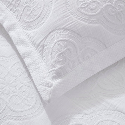 Cannes Matelassé Cushion Cover - White - DUSK