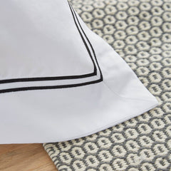 Kensington Duvet Cover - 800 TC - Egyptian Cotton - White/Black - DUSK