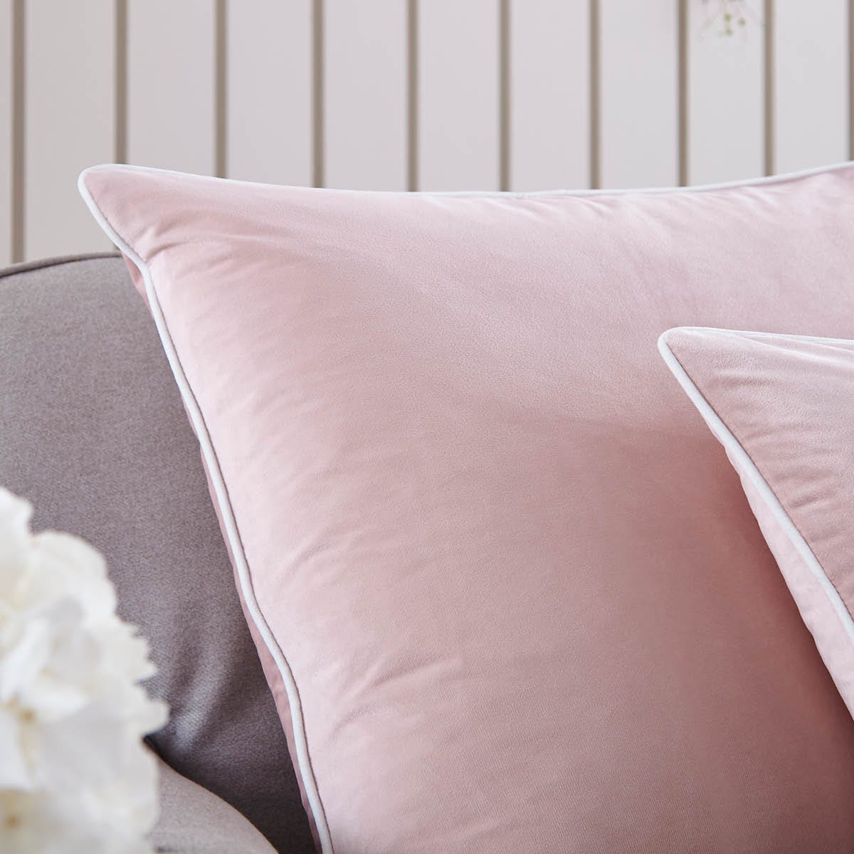 Luxury Velvet Cushion Cover - Pink - DUSK