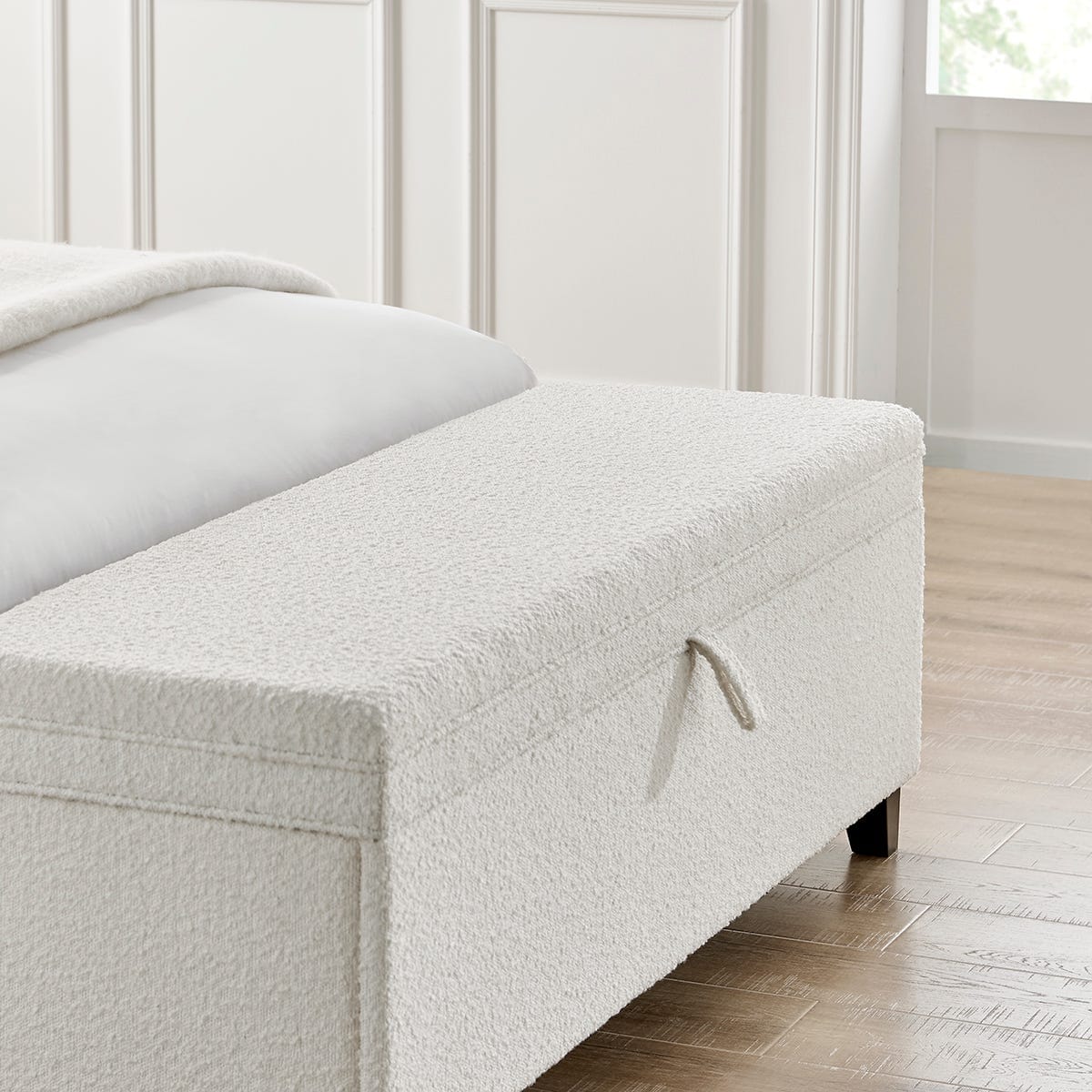 Off white storage bench Clearance