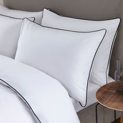 Pair of Cambridge Pillowcases - 200 TC - Cotton - White/Black - DUSK