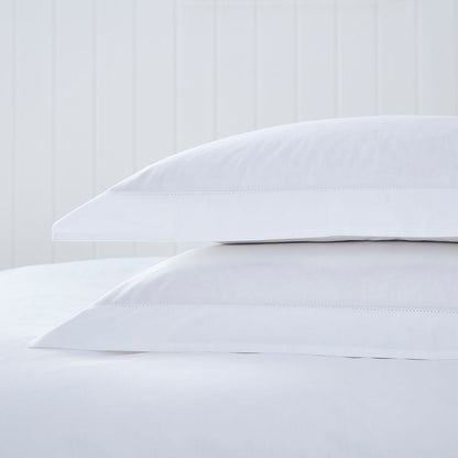 Pair of Chelsea Oxford Pillowcases - 200 TC - Cotton - White - DUSK