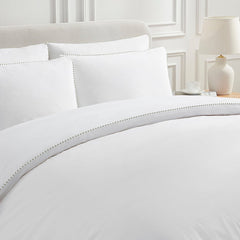 Pair of Girona Pillowcases - 200 TC - Cotton - White/Sage - DUSK