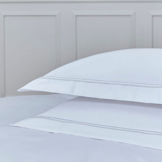 Pair of Kensington Oxford Pillowcases - 800 TC - Egyptian Cotton - White/Grey - DUSK 826