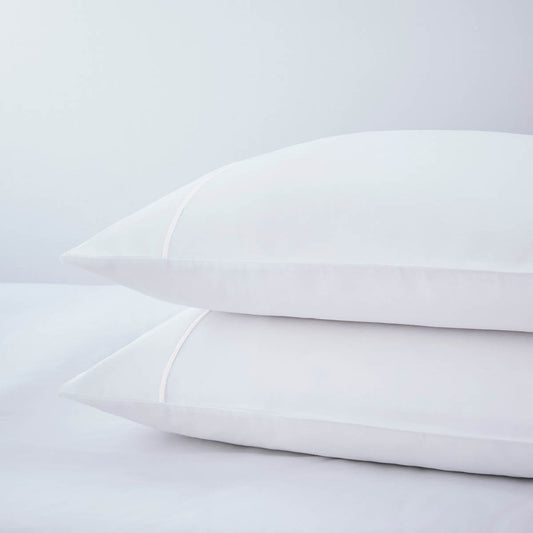 Pair of Mayfair Classic Pillowcases - 400 TC - Egyptian Cotton - White - DUSK 1200