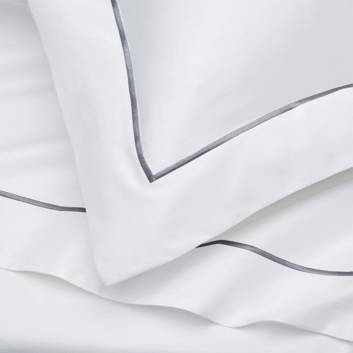 Pair of Mayfair Oxford Pillowcases - 400 TC - Egyptian Cotton - White/Dark Grey - DUSK