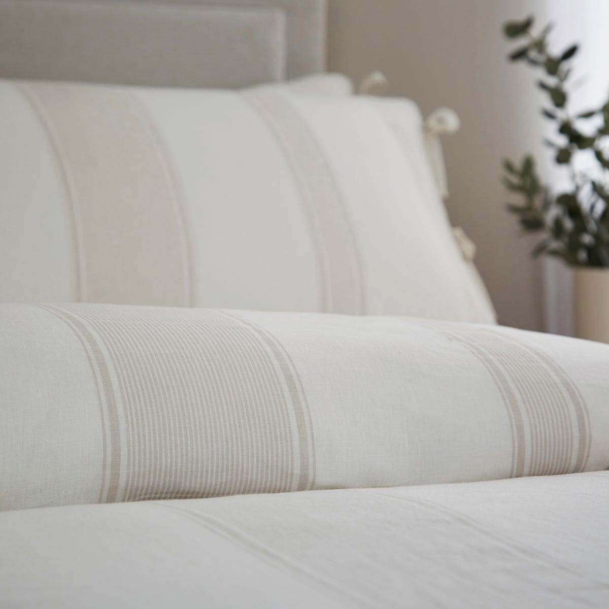 Pair Of Ravello Classic Pillowcases - Linen/Cotton - Stripe - DUSK