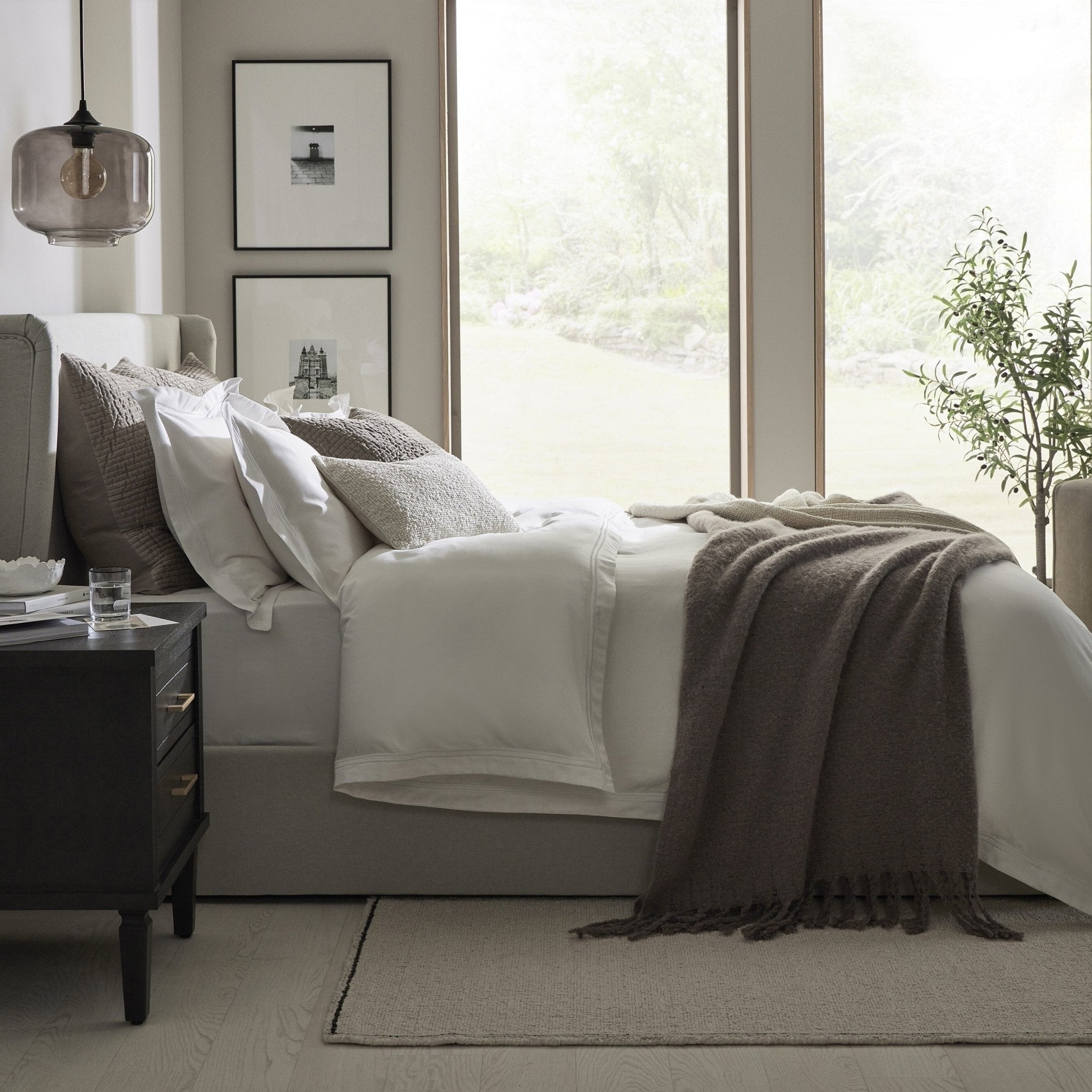 Pair of Regent Oxford Pillowcases 400 TC White DUSK