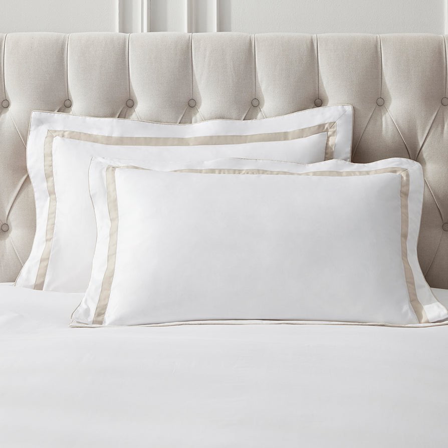 Pair of Sorrento Double Contrast Edge Oxford Pillowcases - 400 TC - Cotton - Natural - DUSK