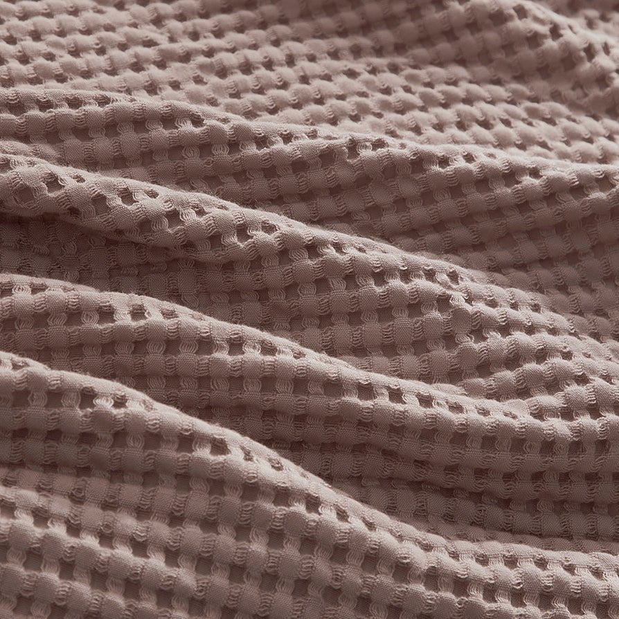 Sicily Micro Waffle Throw 1.5 x 2m - Hazy Pink – DUSK